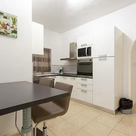 Apartman Spinola Bay Sea View *