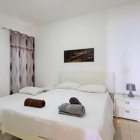 Spinola Bay Sea View Apartment