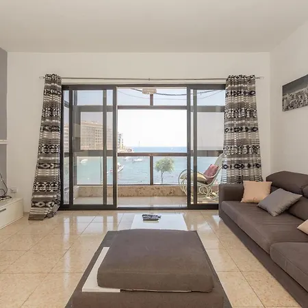 Spinola Bay Sea View *